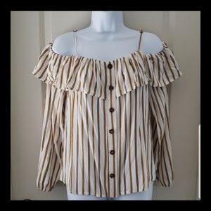*LAST CHANCE* Maurices off the shoulder top